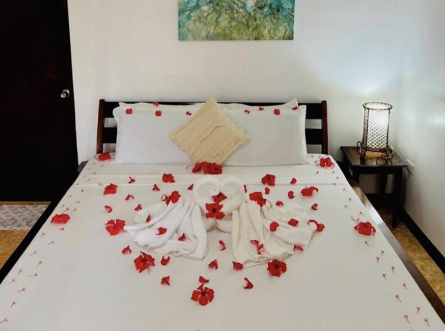 Ocean 101 Beach Resort General Luna  Habitación foto